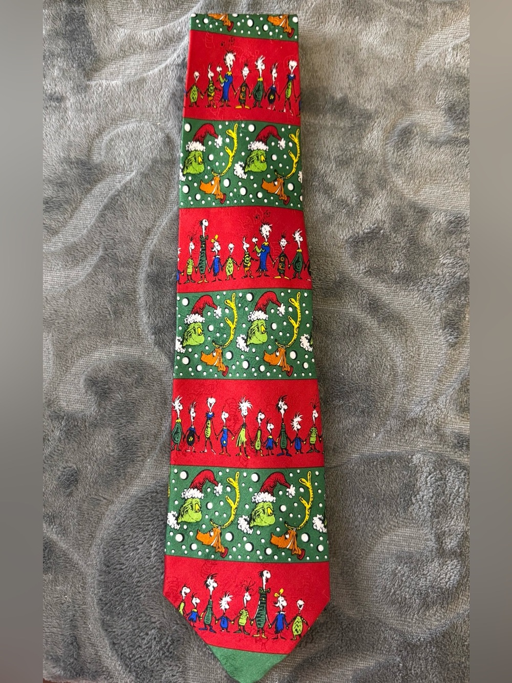Dr. Seuss Red and Green Grinch Pattern Mens Tie Holiday  #5